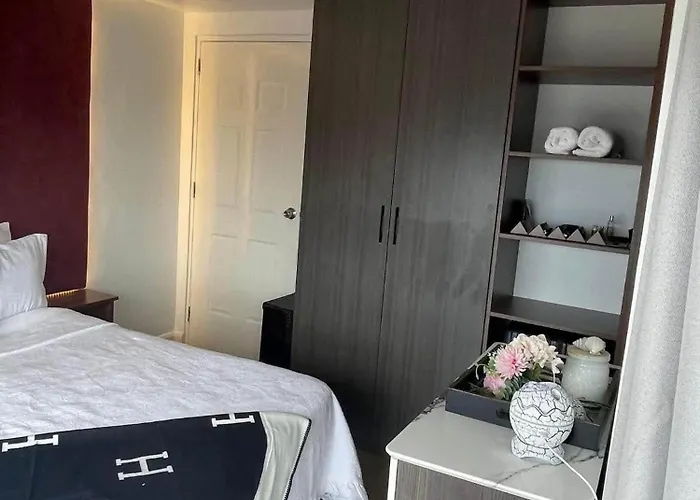 Grand Residences 2br And 2 Baths In The Heart Of *