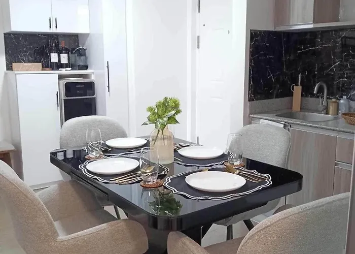 Grand Residences 2br And 2 Baths In The Heart Of Apartment *